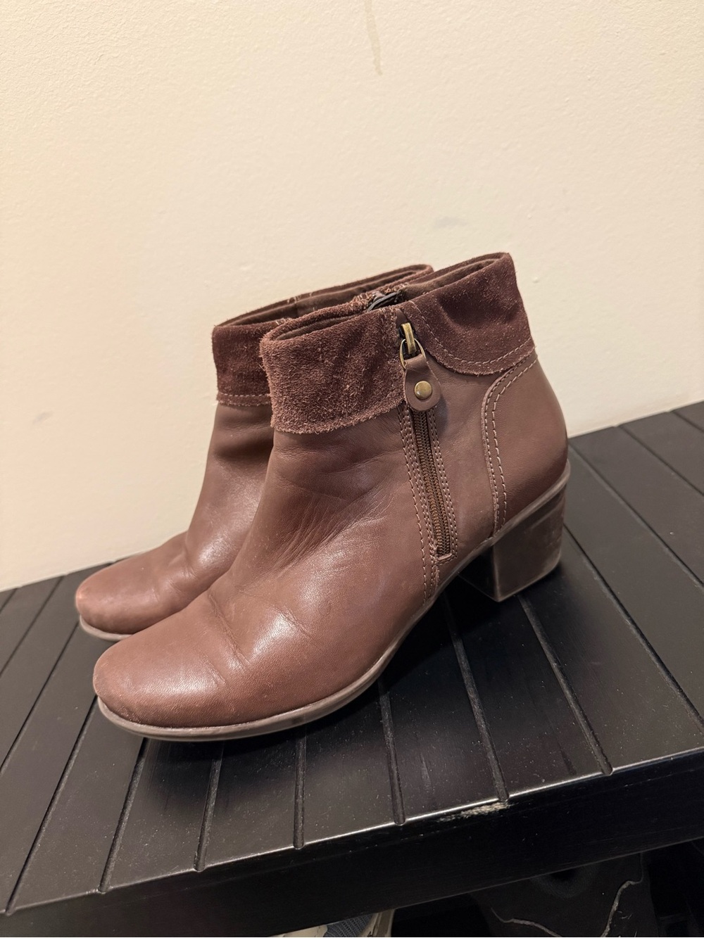 Clarks Brown Leather Ankle Boots with Suede Collar